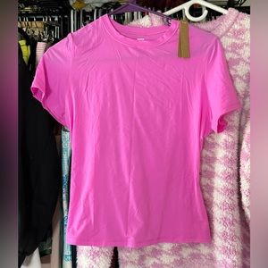 SKIMS pink neon orchid fits everybody tee size L